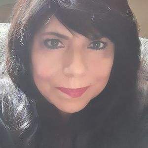 Meet your Posher, Esther